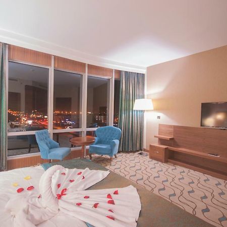 אודיירן Margi Hotel מראה חיצוני תמונה A room at the hotel
