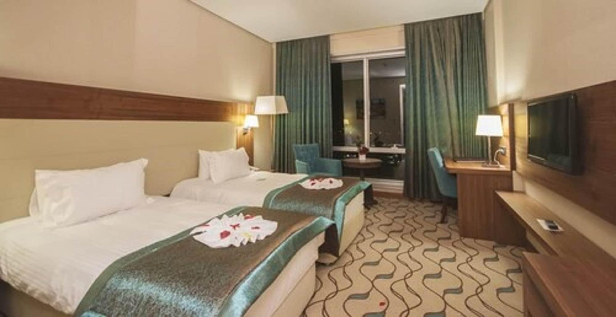 אודיירן Margi Hotel מראה חיצוני תמונה A room at the hotel