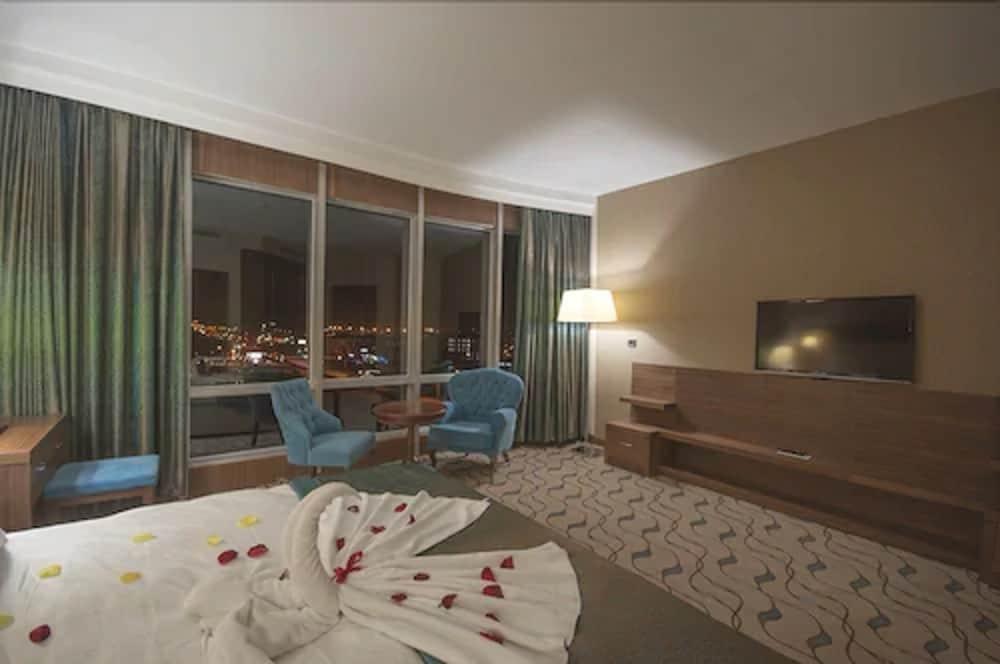אודיירן Margi Hotel מראה חיצוני תמונה A room at the hotel