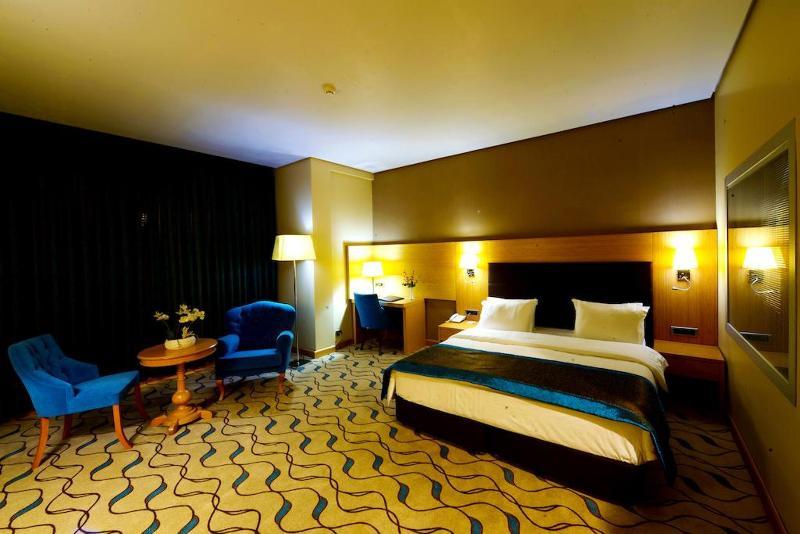 אודיירן Margi Hotel מראה חיצוני תמונה A room at the hotel