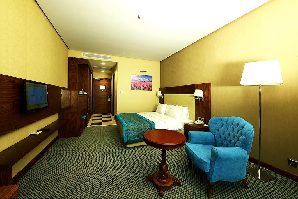 אודיירן Margi Hotel מראה חיצוני תמונה
